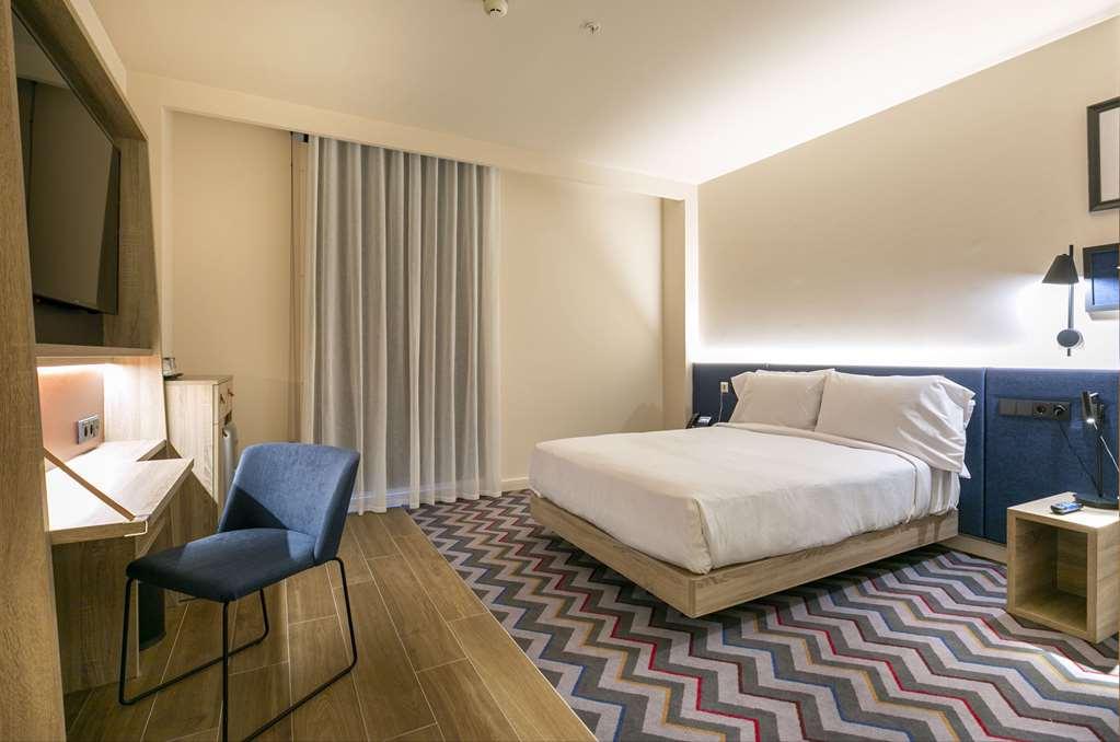 Hampton By Hilton Alcobendas Madrid חדר תמונה